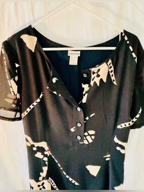 Newport News Black & Cream Print Dress - Size 18W - Tie Waist - 5 Button Front
